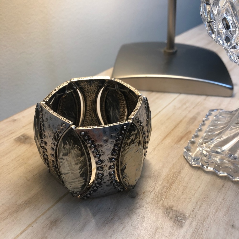 Custom made silver metallic diamond drop bracelet